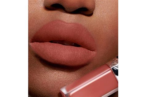 Rouge Dior Forever Liquid: Batom líquido à prova de 